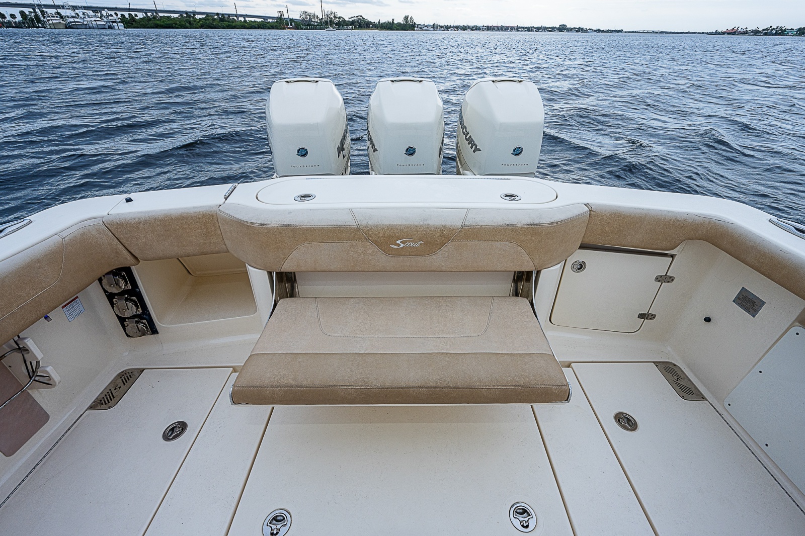 2018 Scout 355 LXF