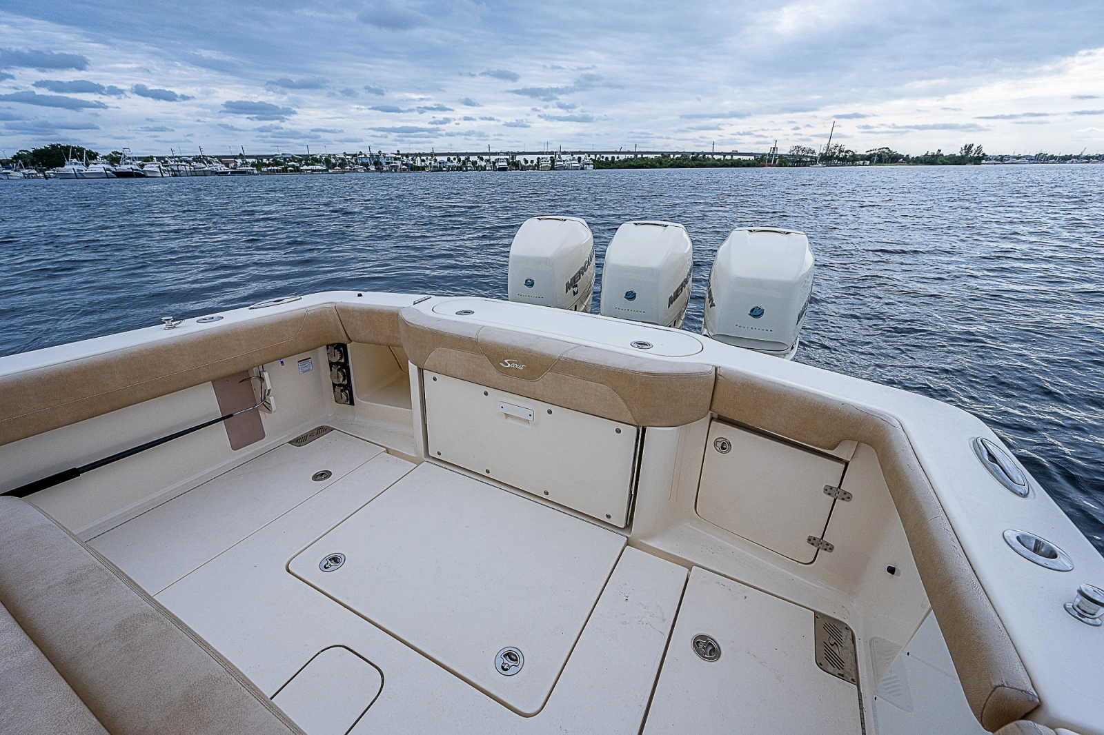2018 Scout 355 LXF
