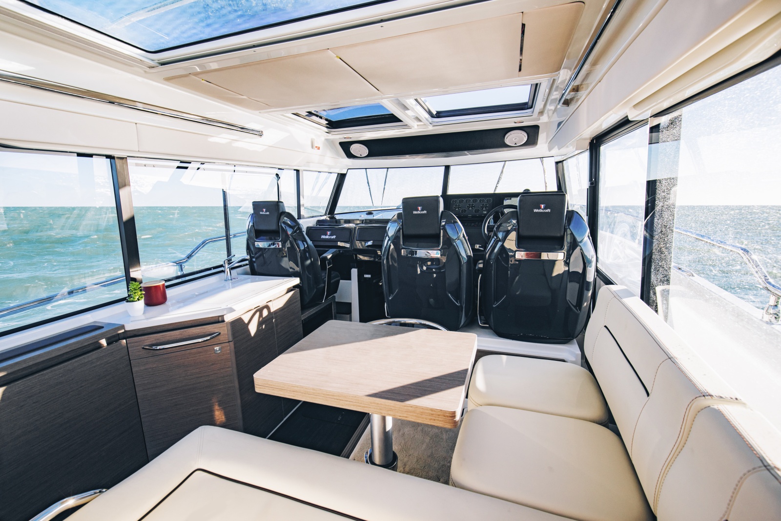 2027 Wellcraft 38 Explorer