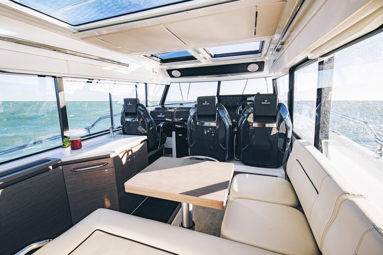 2027 Wellcraft 38 Explorer