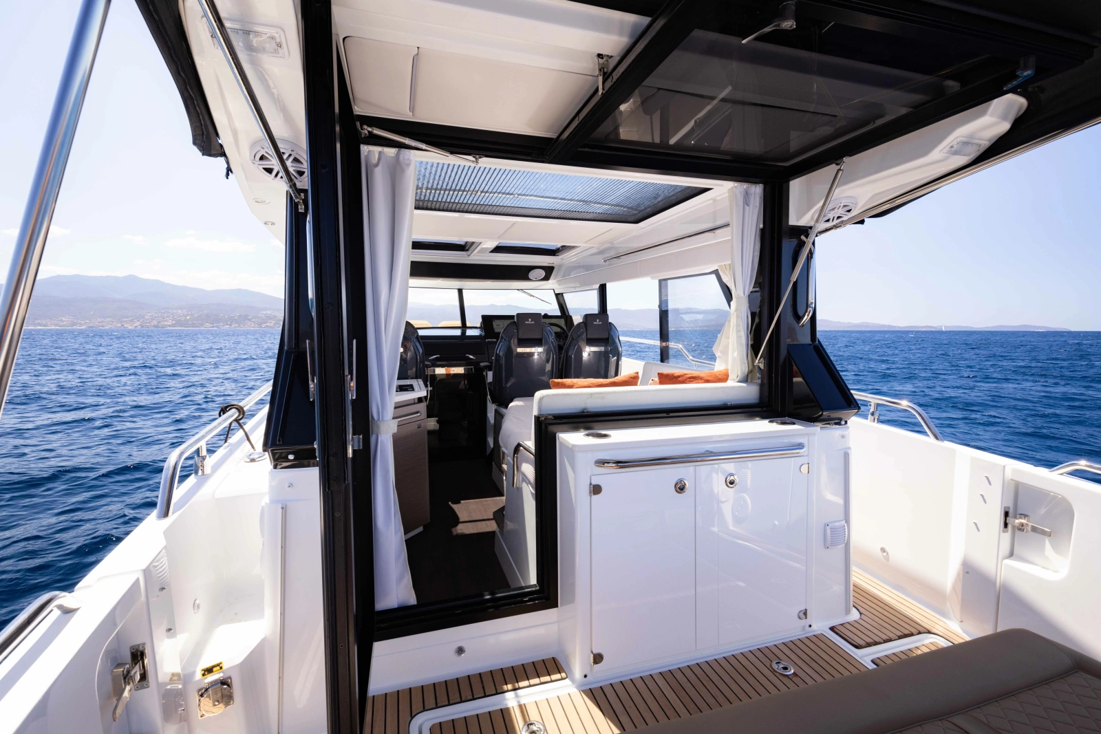 2027 Wellcraft 38 Explorer