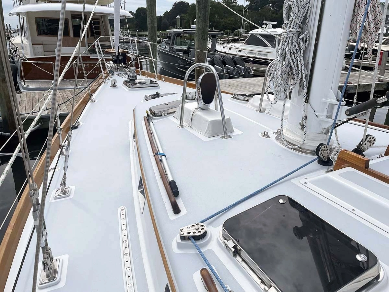 Foredeck, Fwd