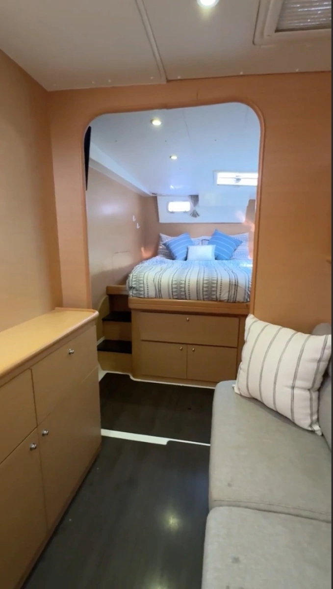 2014 Lagoon 421