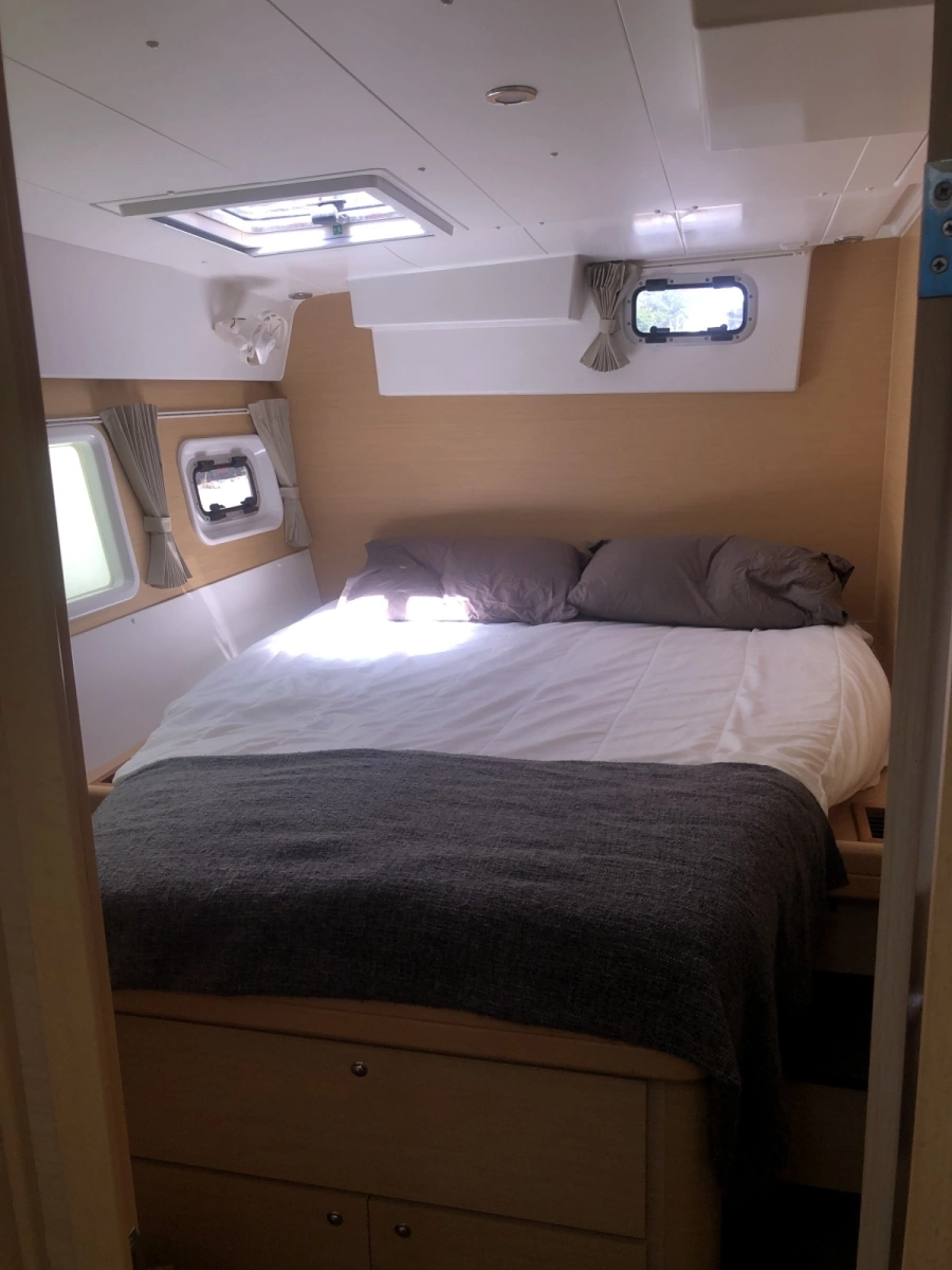 2014 Lagoon 421