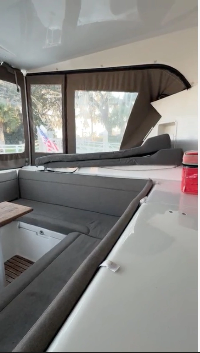 2014 Lagoon 421