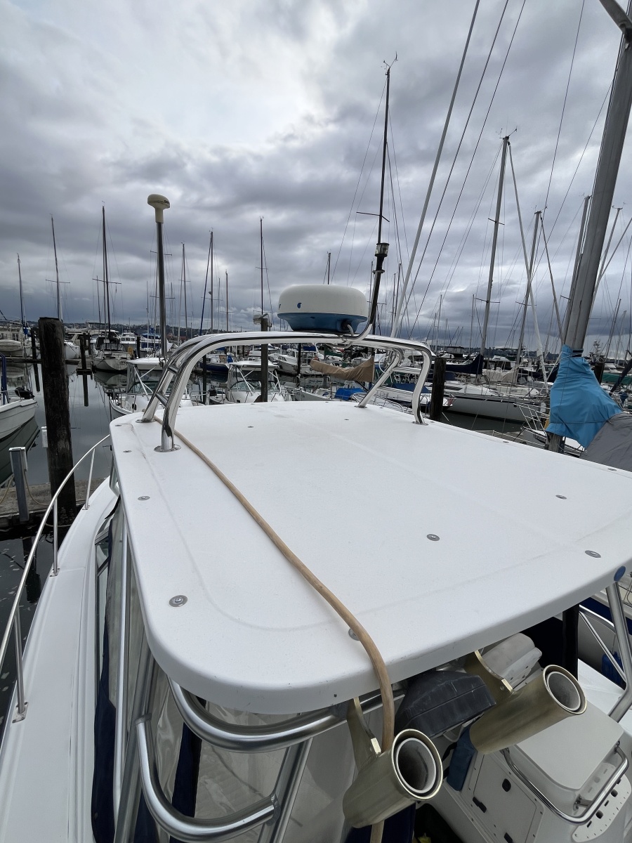 2001 Boston Whaler Conquest 28