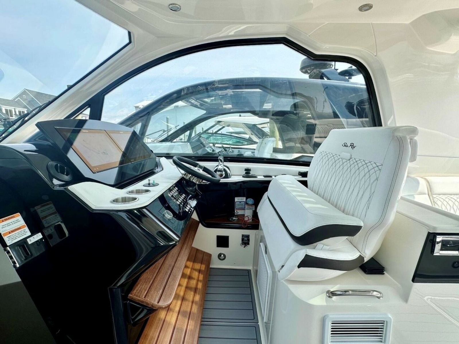 2022 Sea Ray 37 Sundancer 370 OB