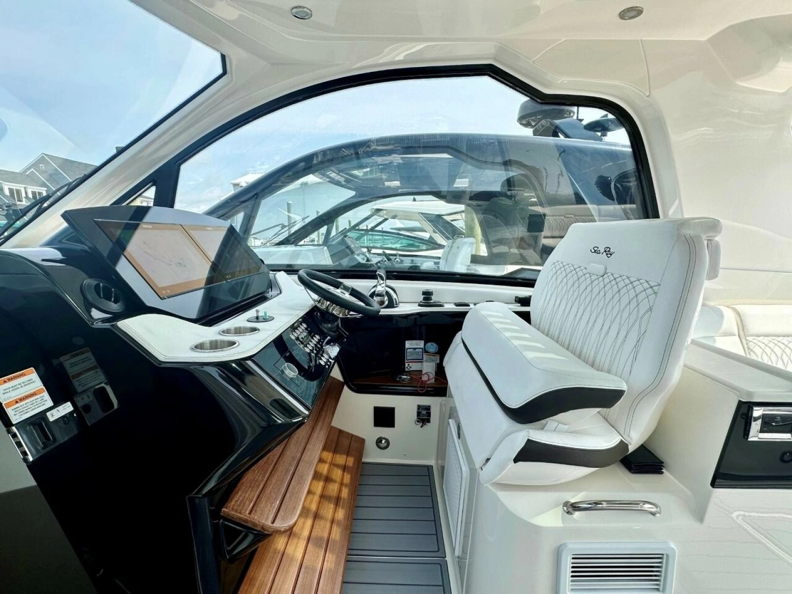 2022 Sea Ray 37 Sundancer 370 OB