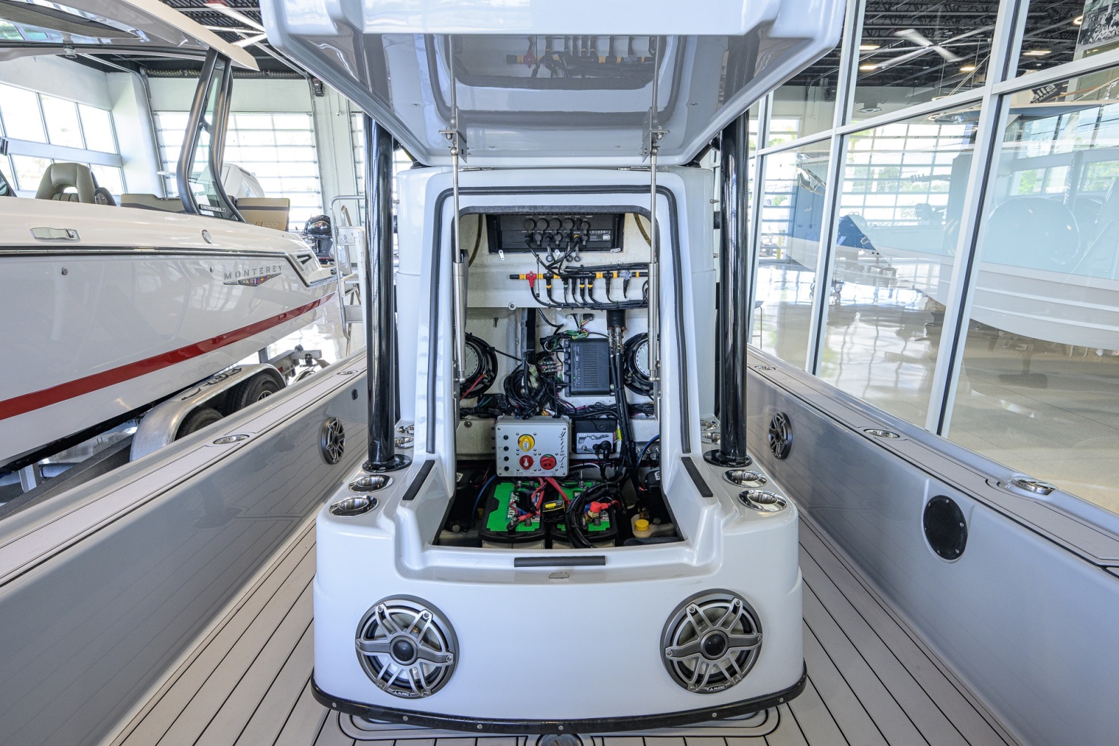 2017 Yellowfin 24 Bay CE