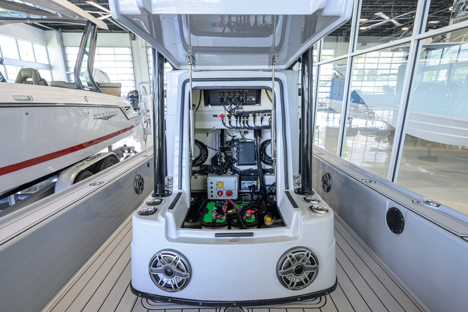 2017 Yellowfin 24 Bay CE