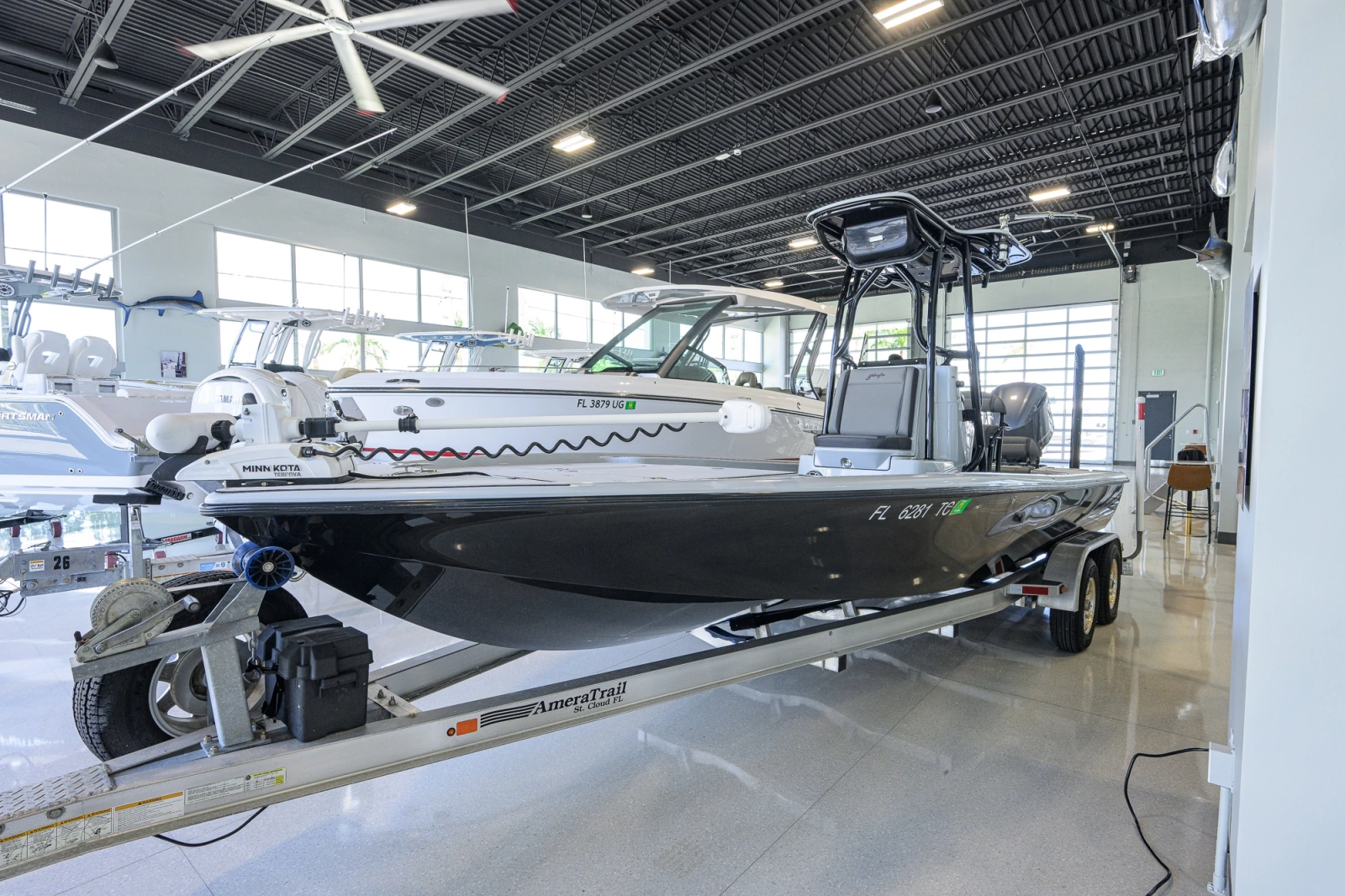 2017 Yellowfin 24 Bay CE