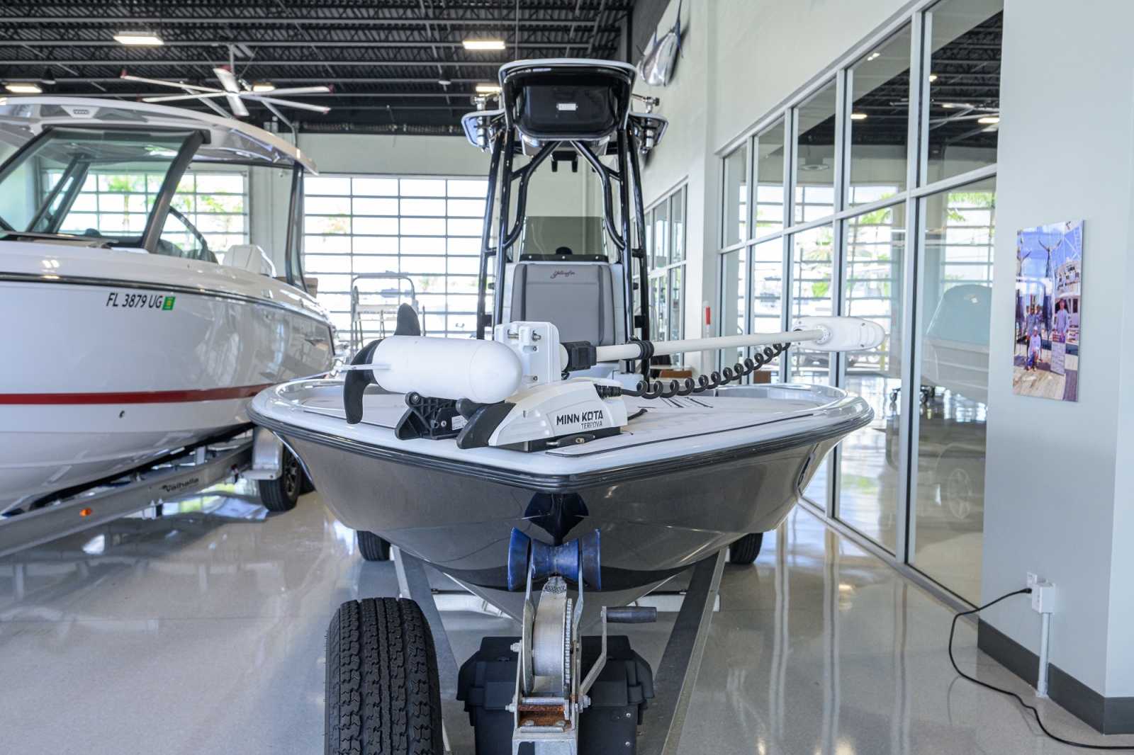 2017 Yellowfin 24 Bay CE