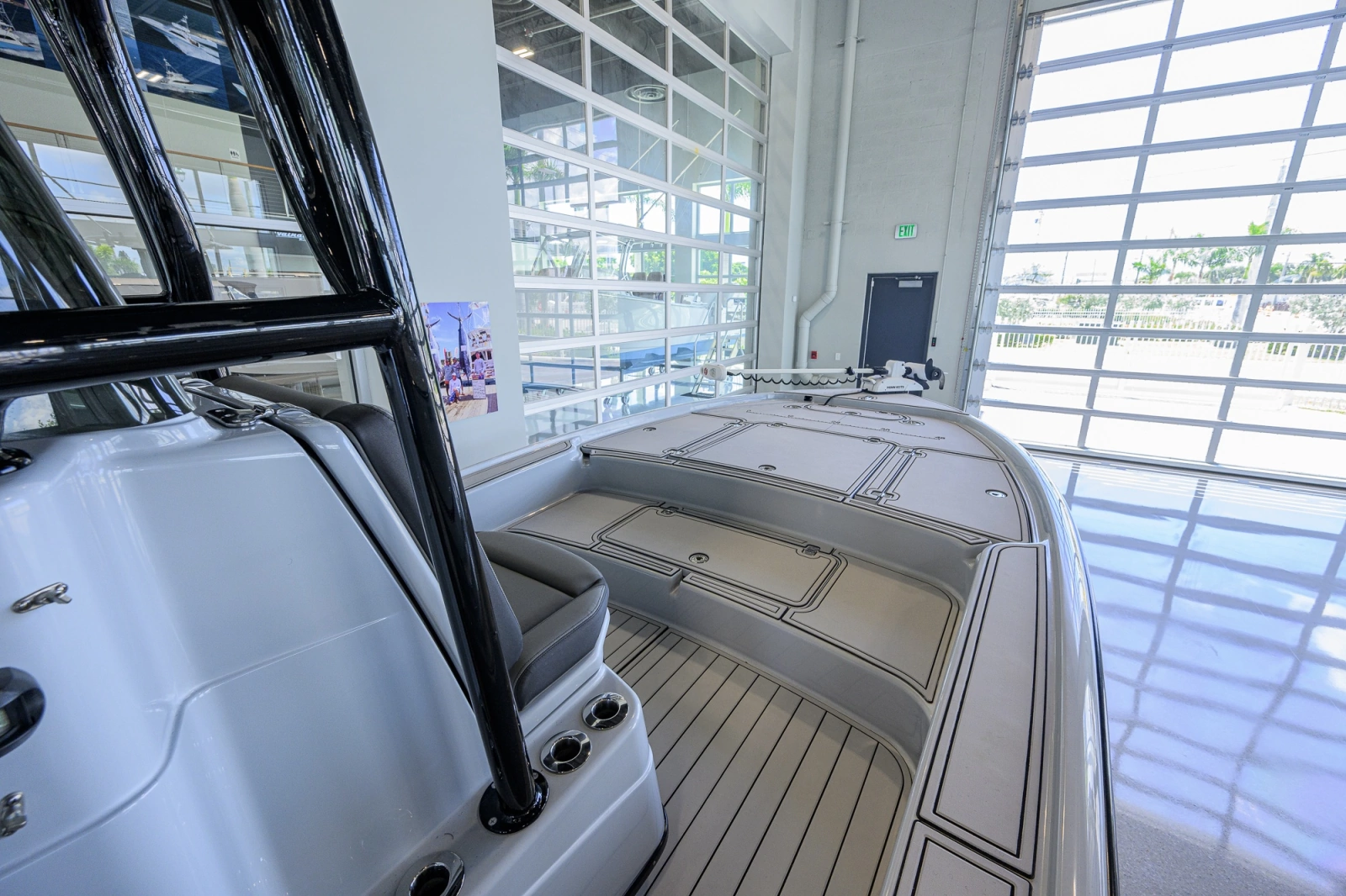 2017 Yellowfin 24 Bay CE