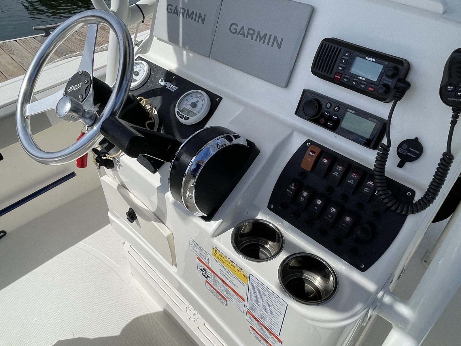 2023 Mako 214 CC