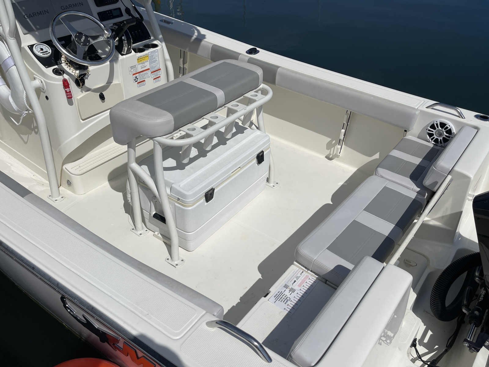2023 Mako 214 CC