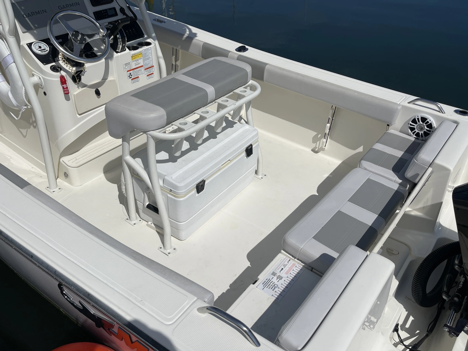 2023 Mako 214 CC
