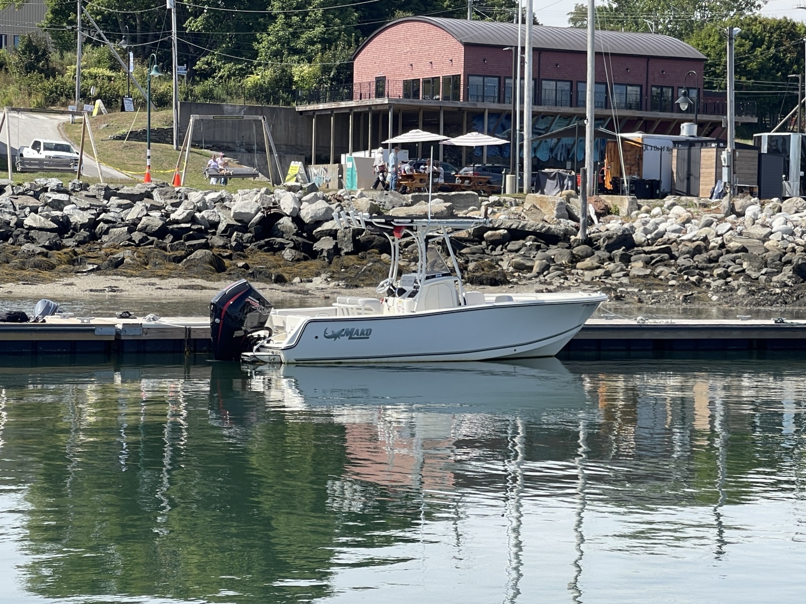 2023 Mako 214 CC