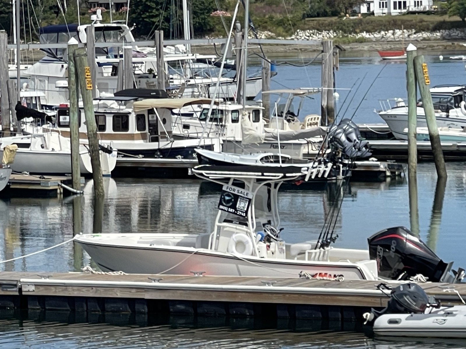 2023 Mako 214 CC