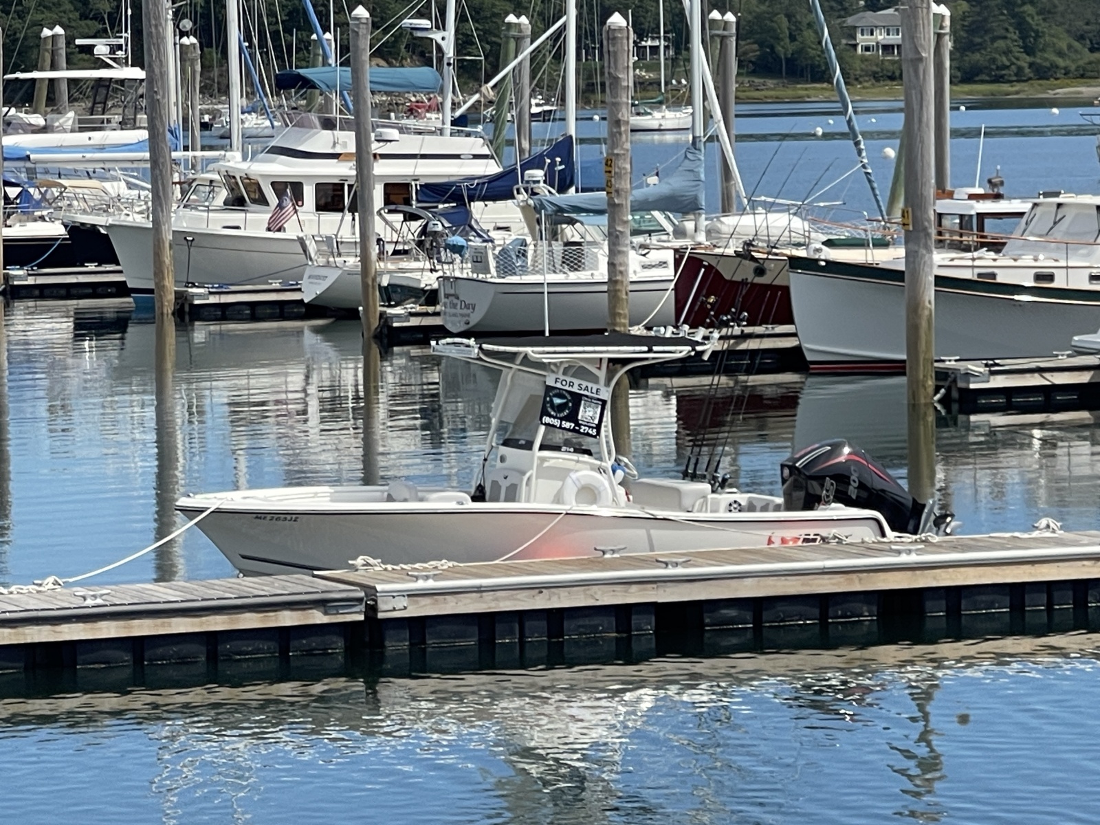 2023 Mako 214 CC