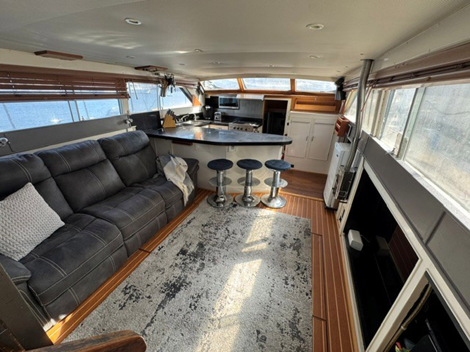 1968 Chris-Craft 47 Commander