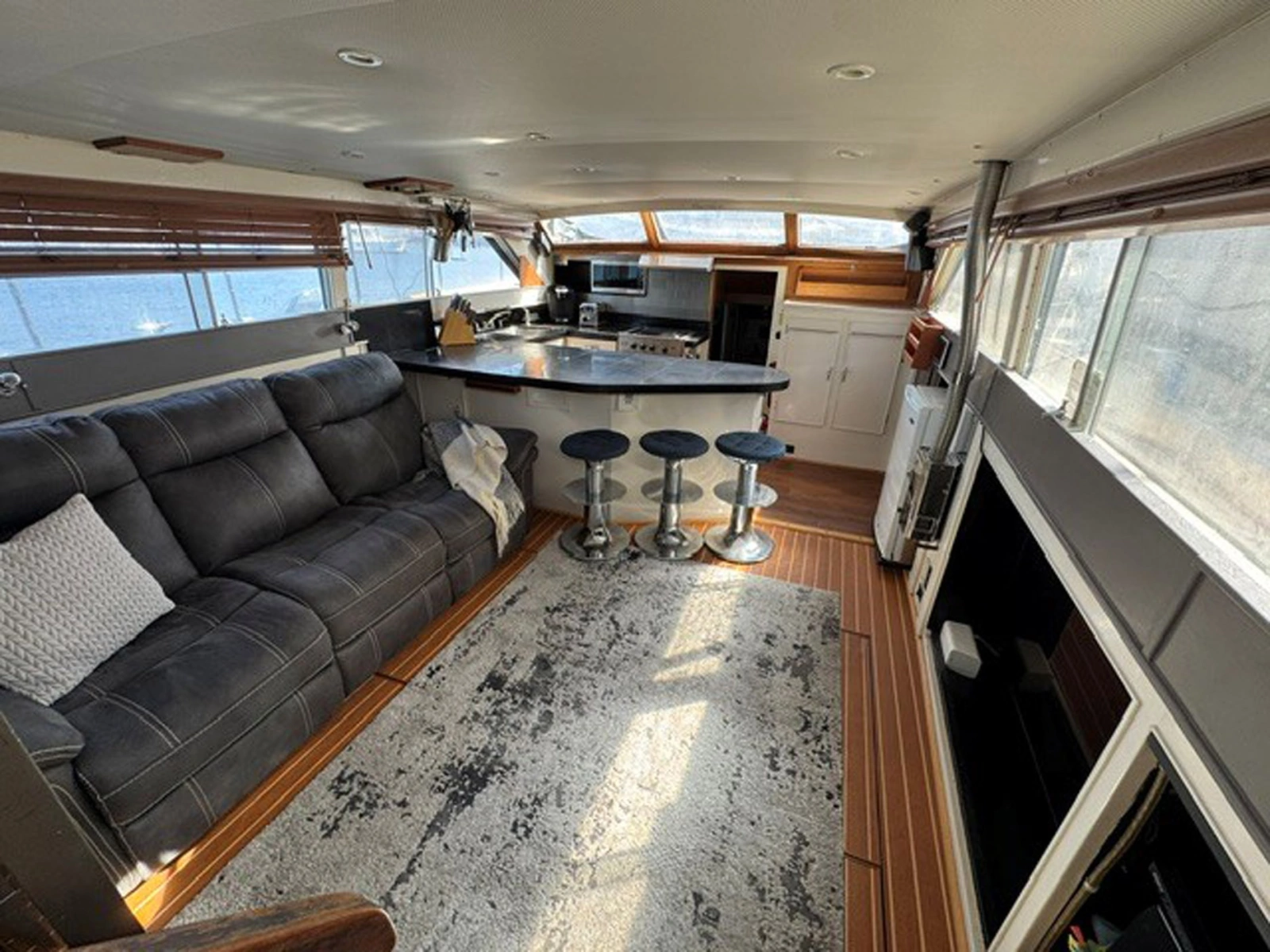 1968 Chris-Craft 47 Commander