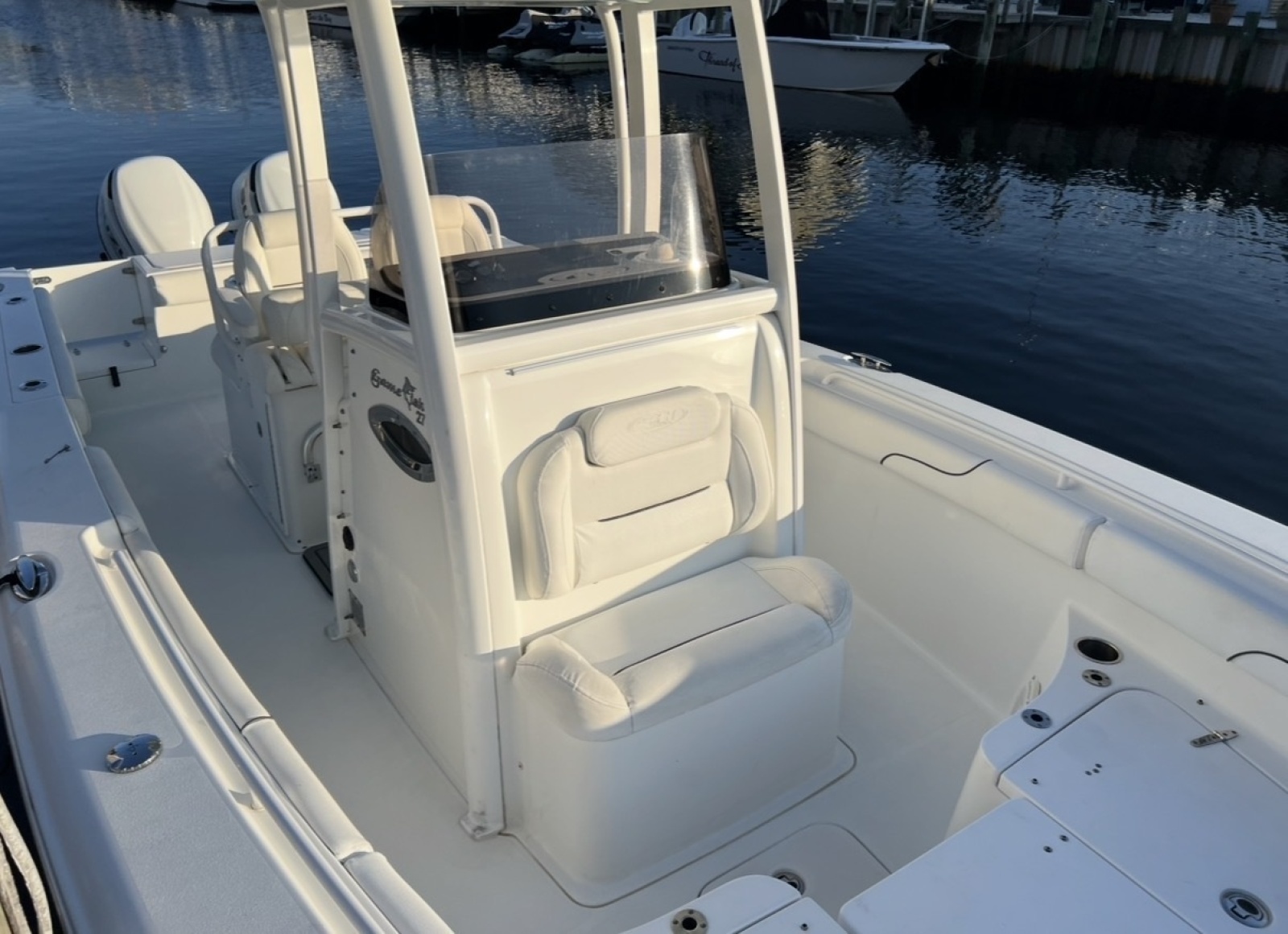2016 Sea Hunt Gamefish 27FS