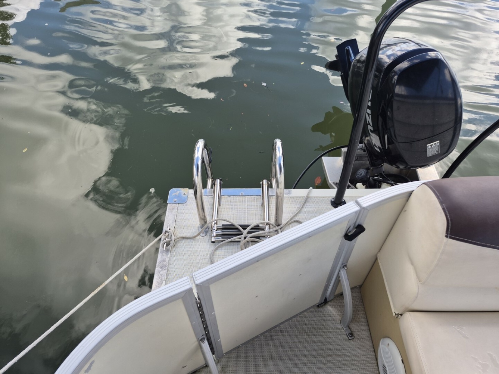 2022 Lexington 320 Pontoon
