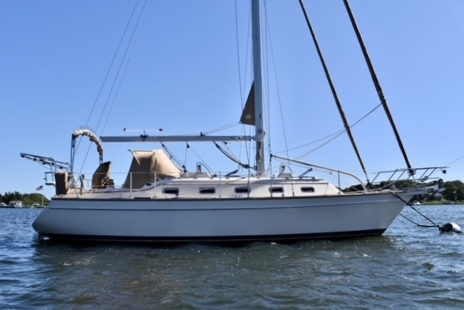 2004 Island Packet 370