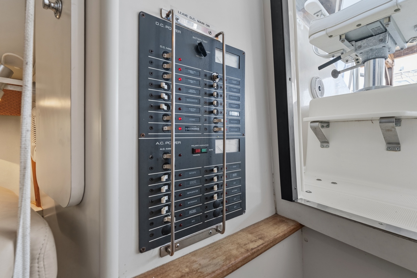 1995 Pursuit 3000 Offshore — _DSC5602
