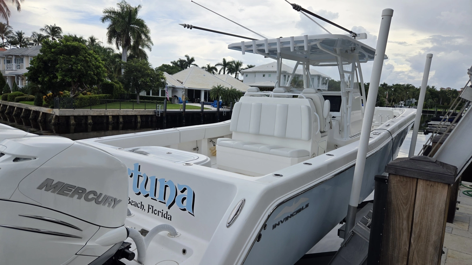 2018 Invincible 39 Open