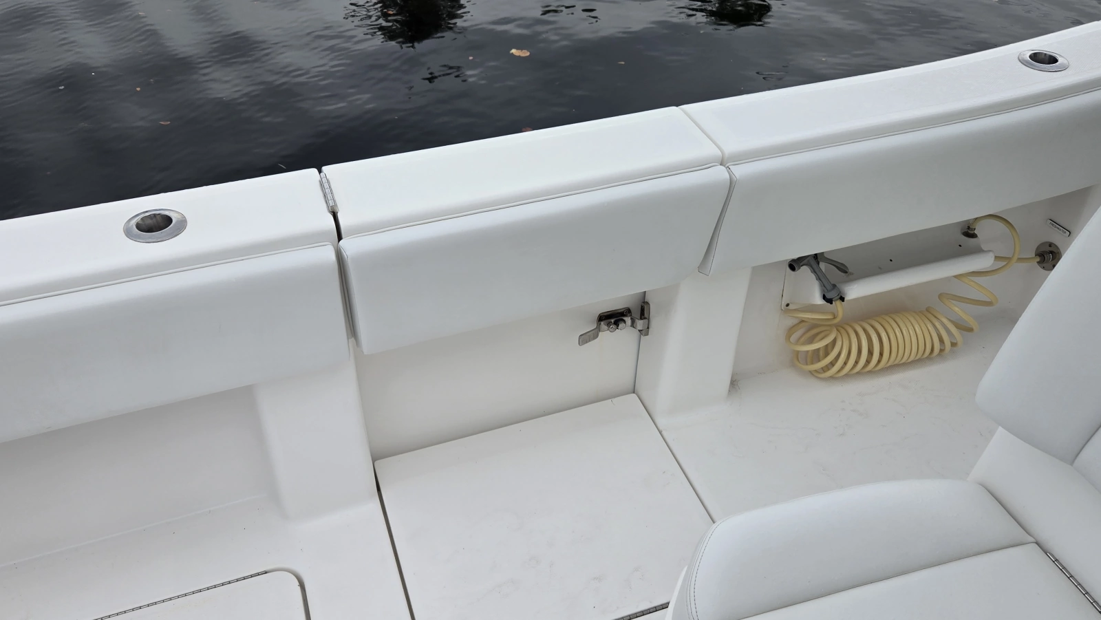 2018 Invincible 39 Open