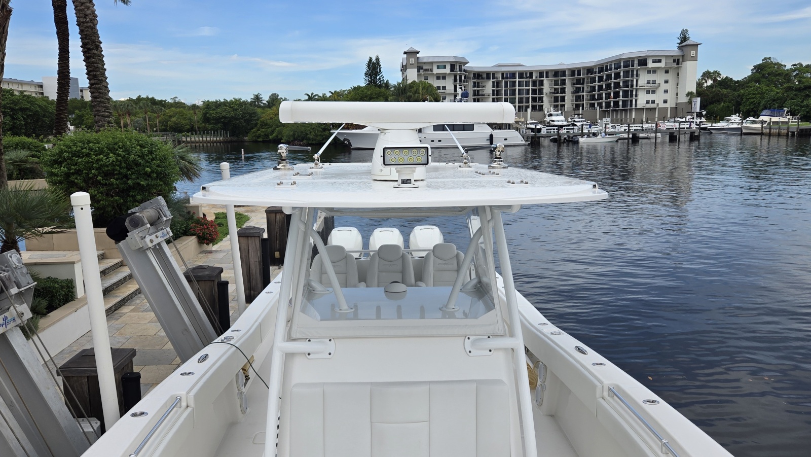 2018 Invincible 39 Open