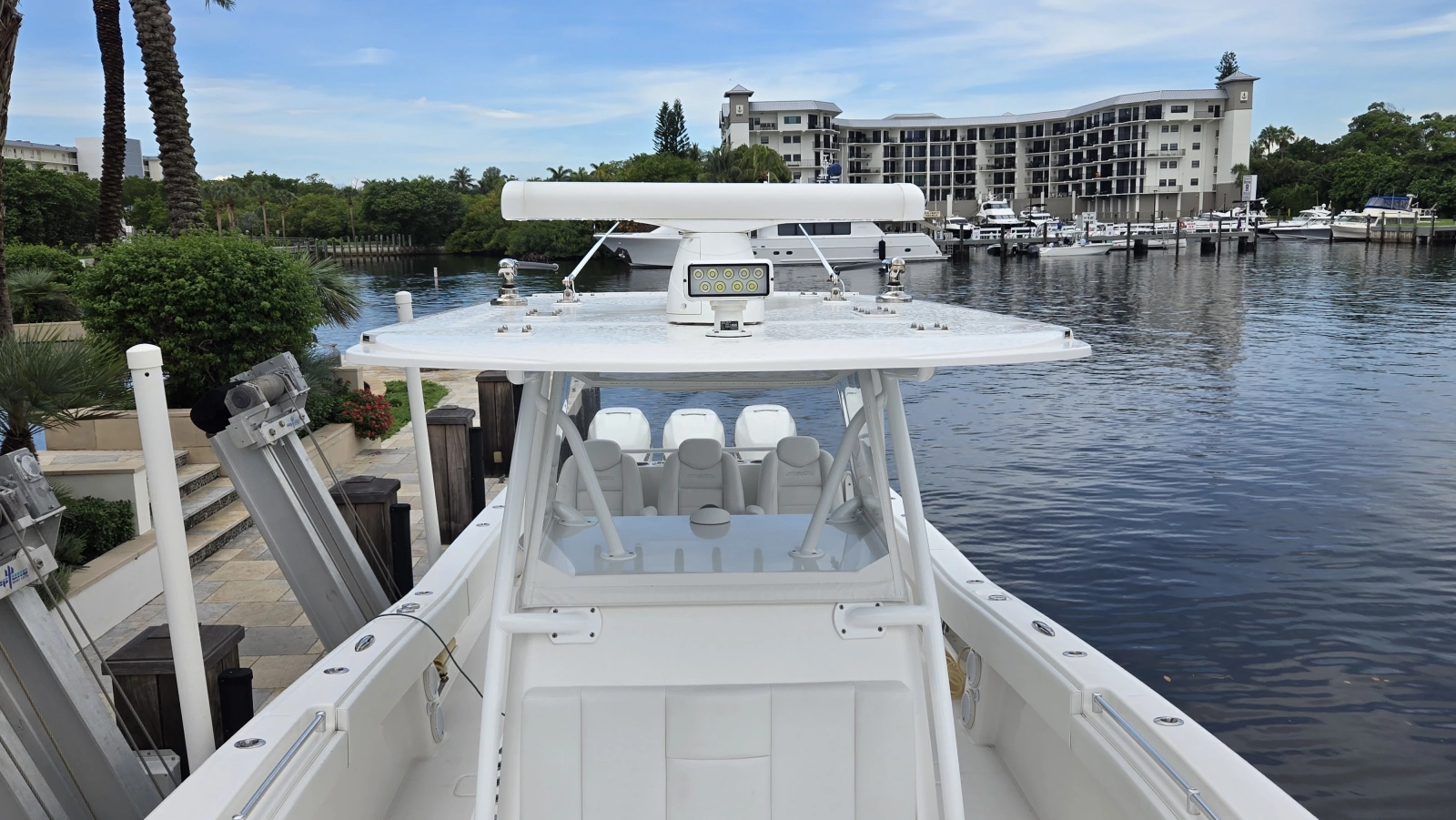 2018 Invincible 39 Open
