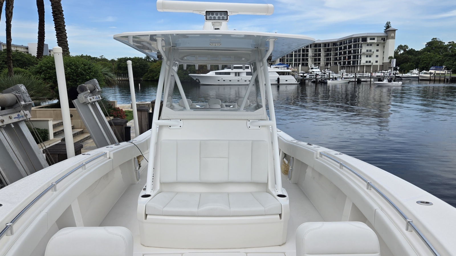 2018 Invincible 39 Open