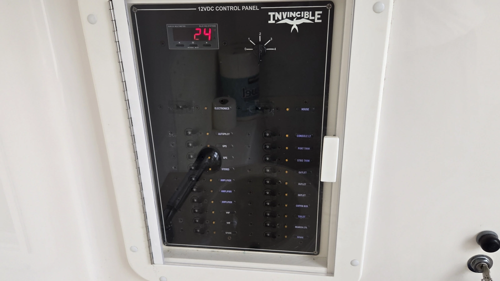 2018 Invincible 39 Open