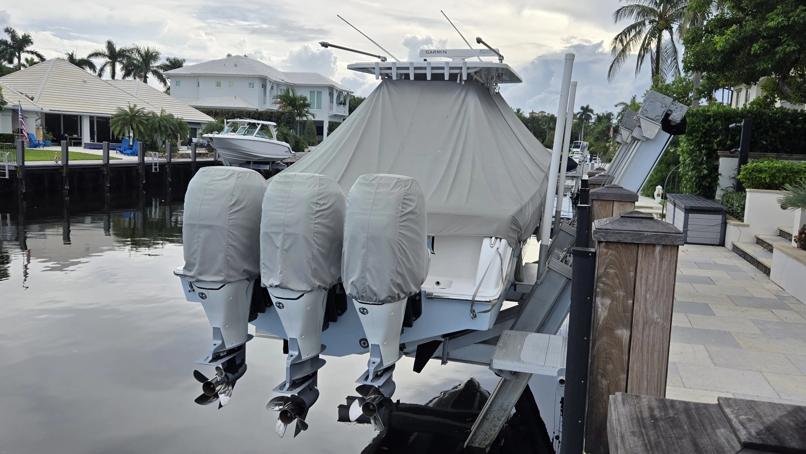 2018 Invincible 39 Open