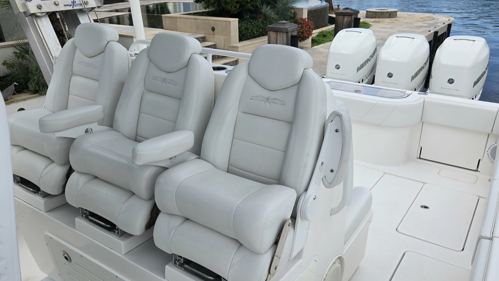 2018 Invincible 39 Open