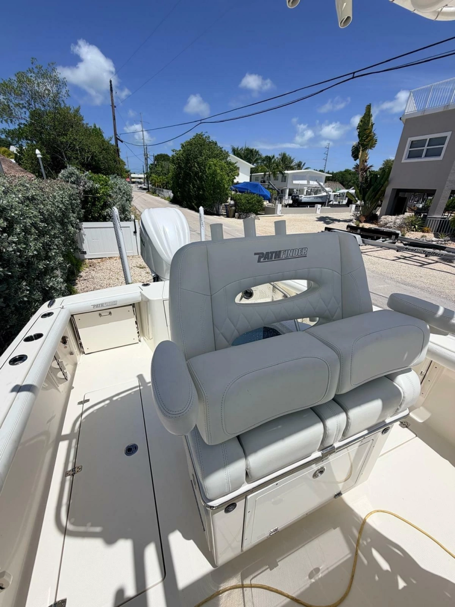 2024 Pathfinder 2400 Open