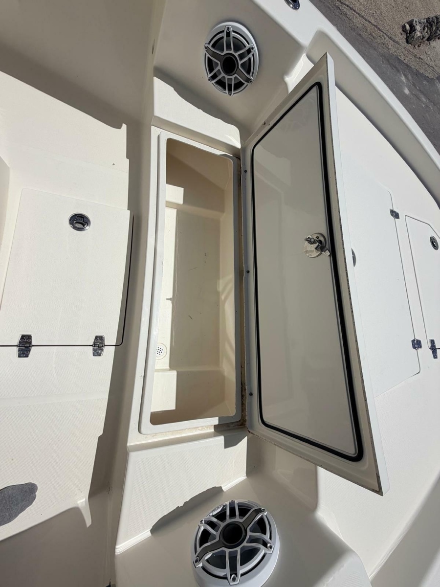 2024 Pathfinder 2400 Open