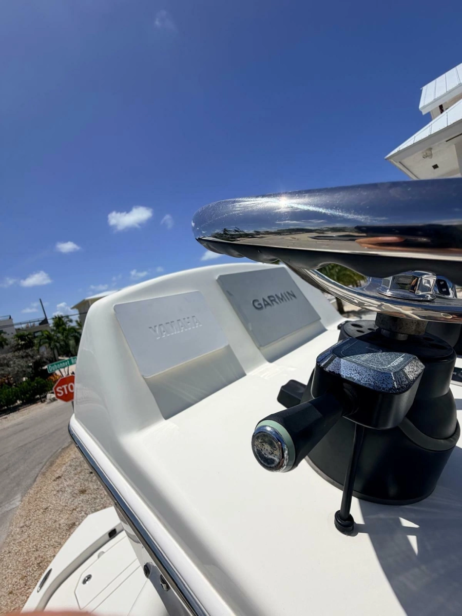 2024 Pathfinder 2400 Open