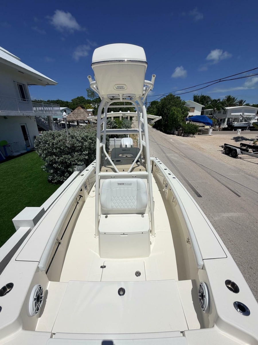 2024 Pathfinder 2400 Open