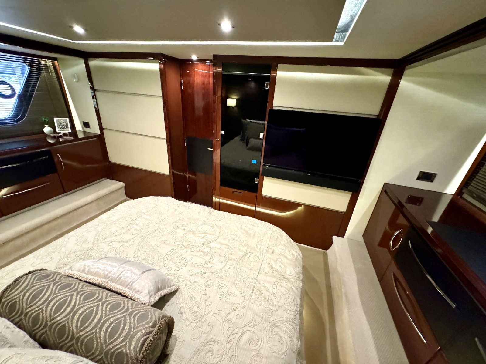 2017 Sea Ray L650 Fly
