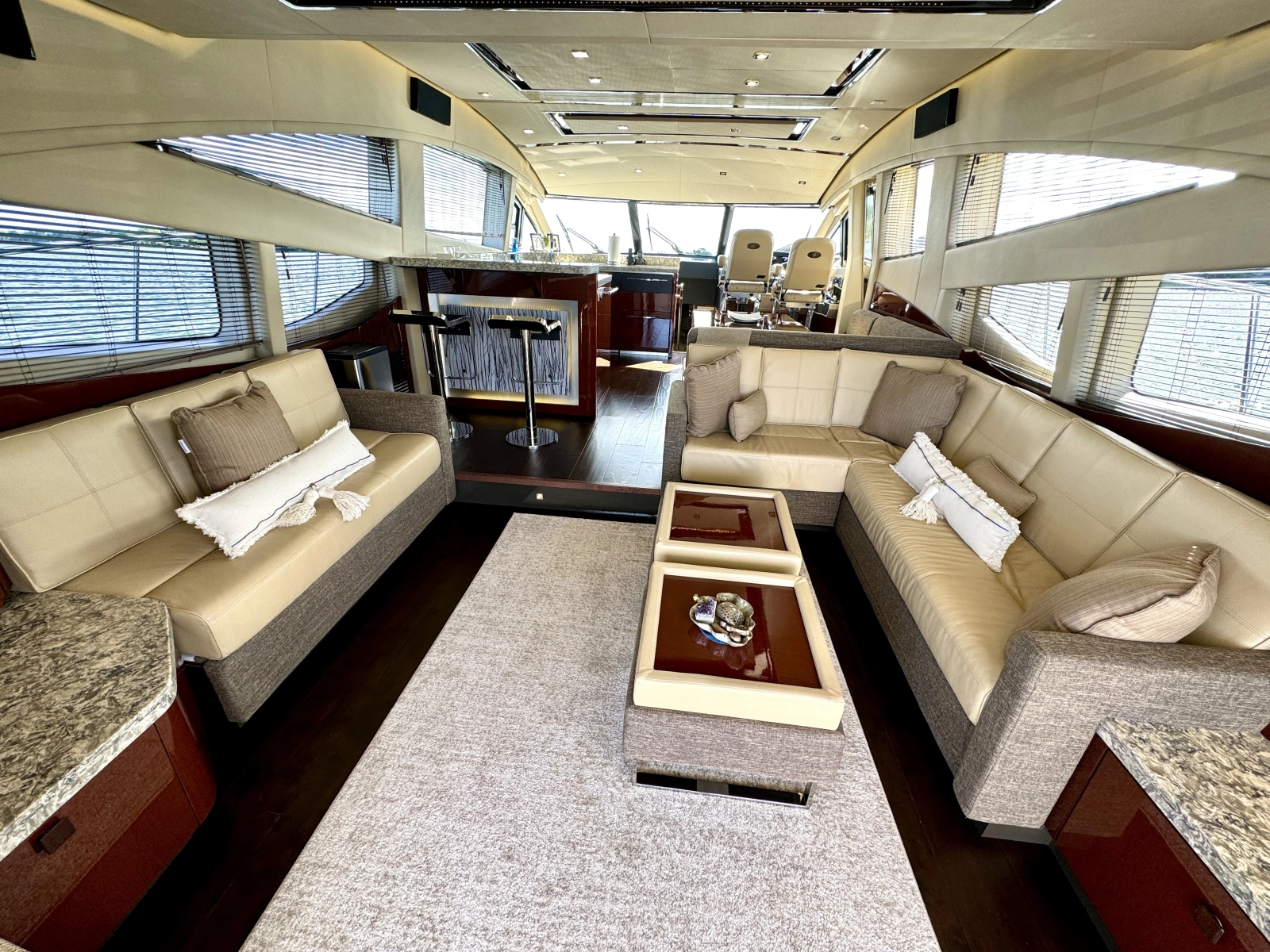 2017 Sea Ray L650 Fly