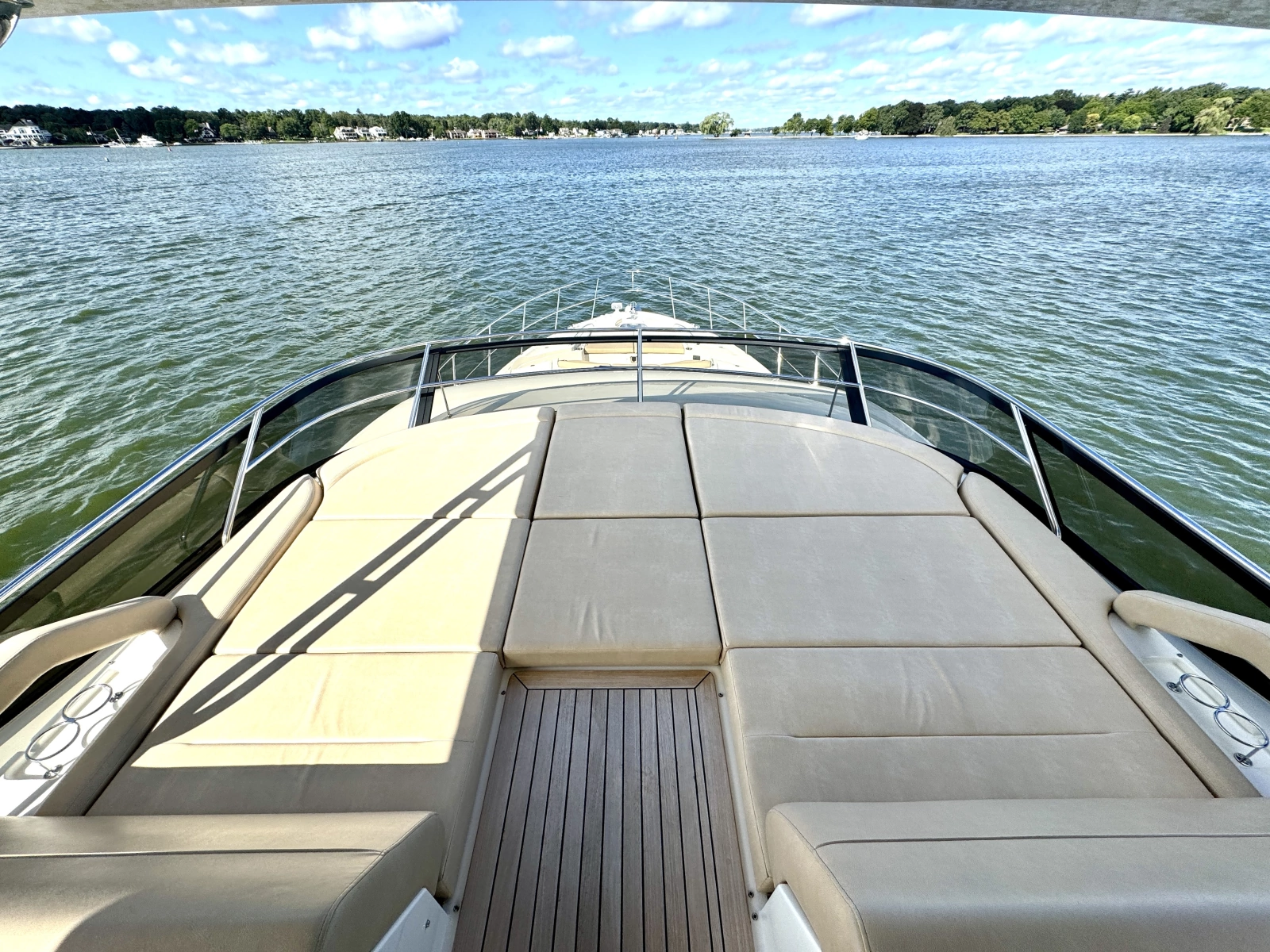 2017 Sea Ray L650 Fly