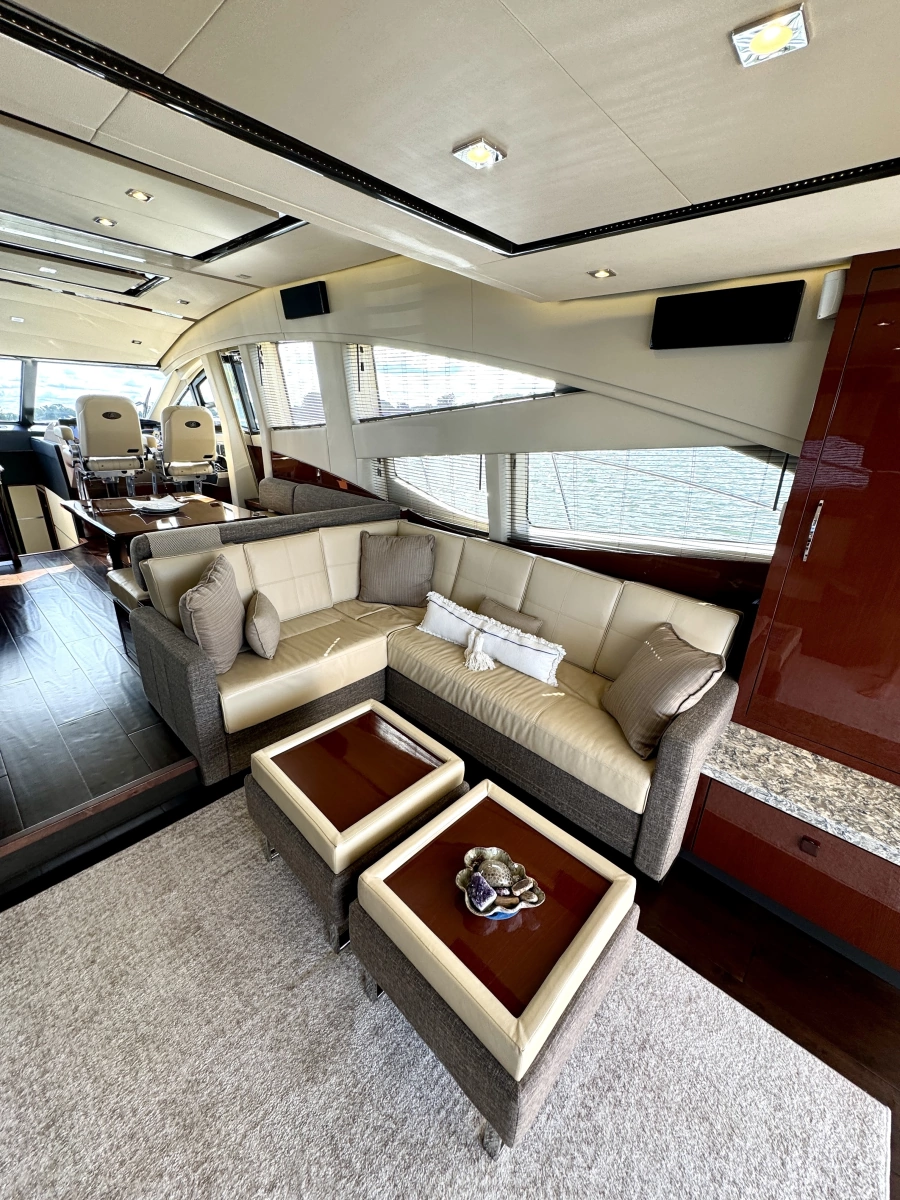 2017 Sea Ray L650 Fly