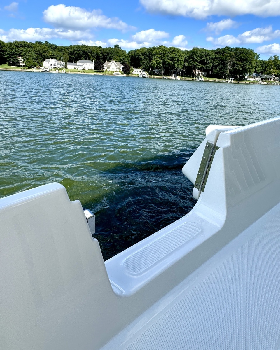 2017 Sea Ray L650 Fly