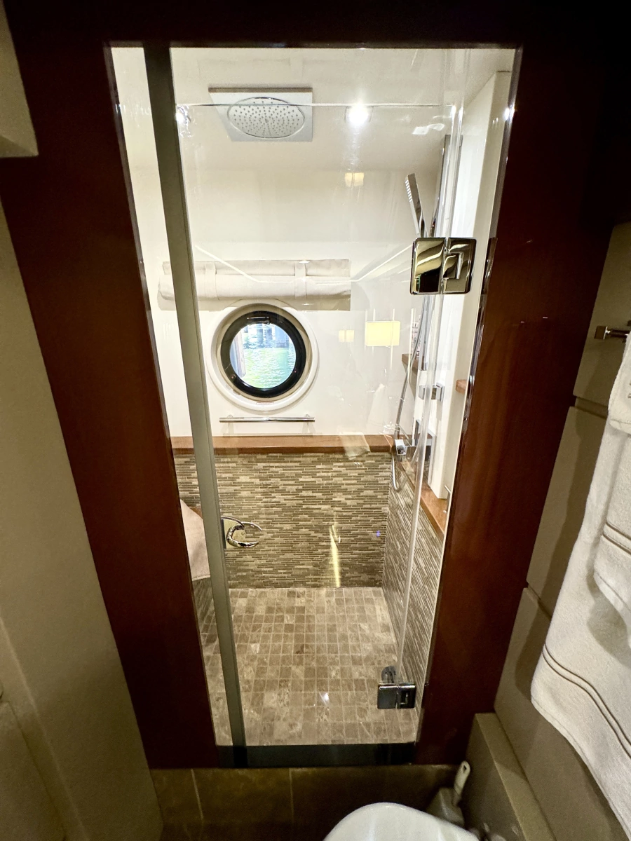 2017 Sea Ray L650 Fly
