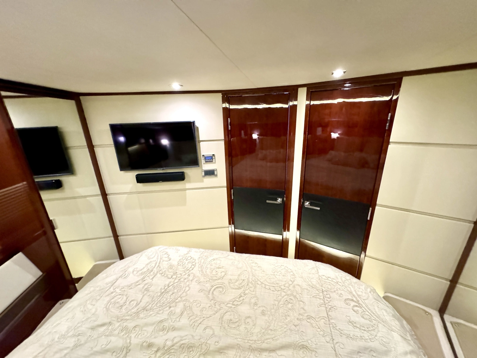 2017 Sea Ray L650 Fly