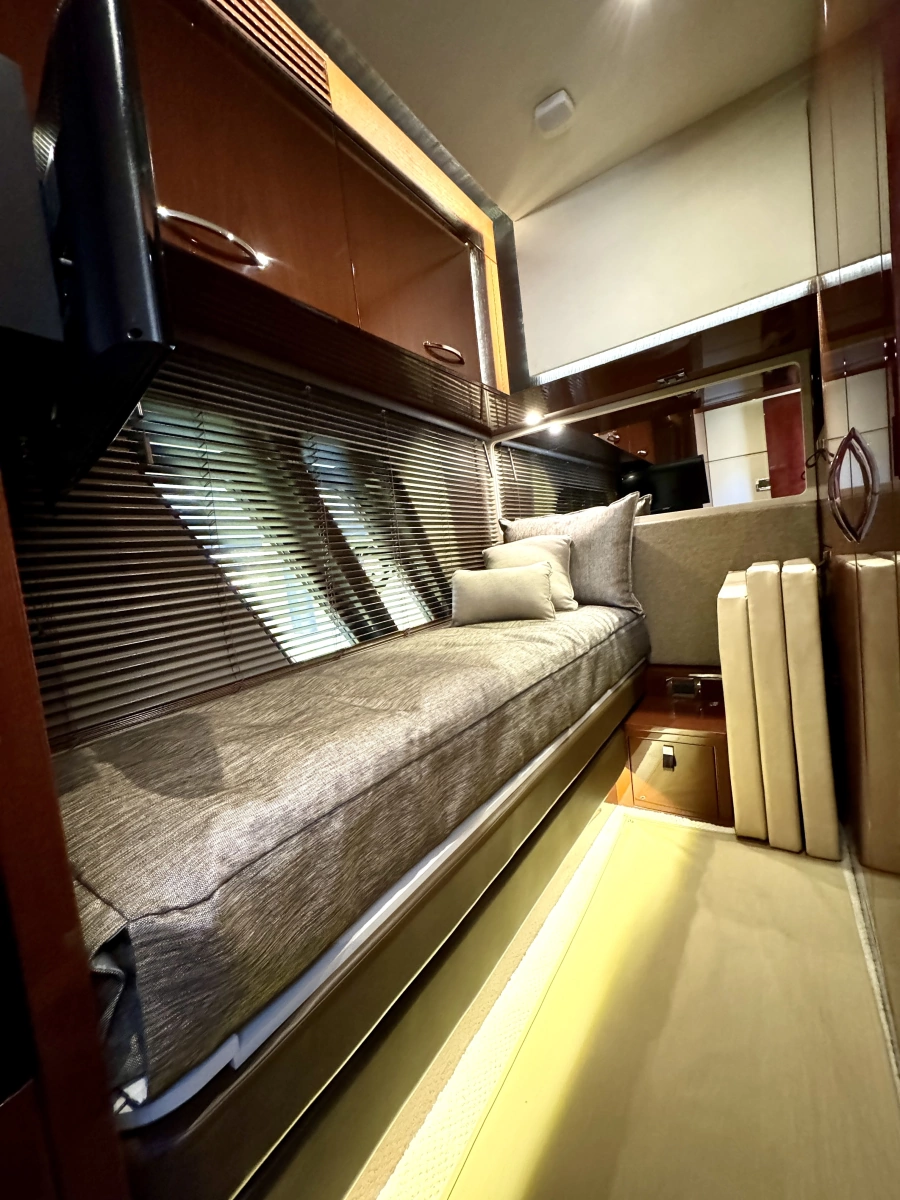 2017 Sea Ray L650 Fly