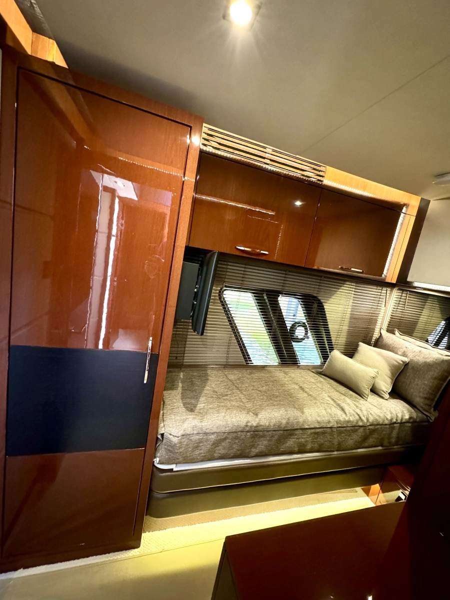 2017 Sea Ray L650 Fly